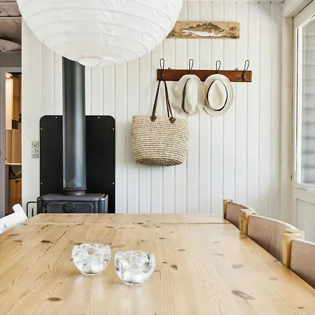 Connect In A Cosy Wooden 펜션