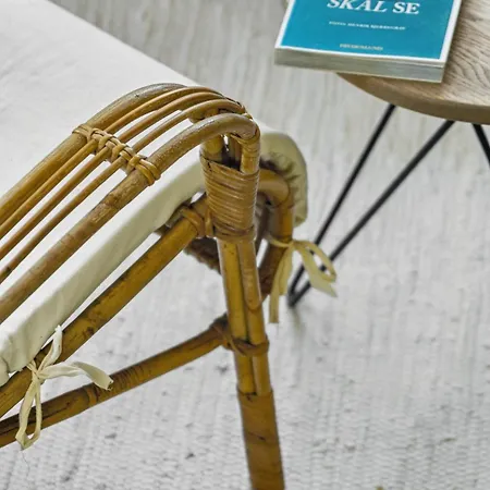 Connect In A Cosy Wooden *